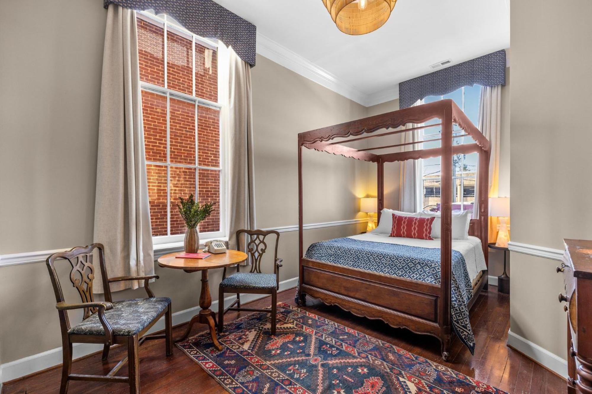 Leesburg Colonial Inn Экстерьер фото
