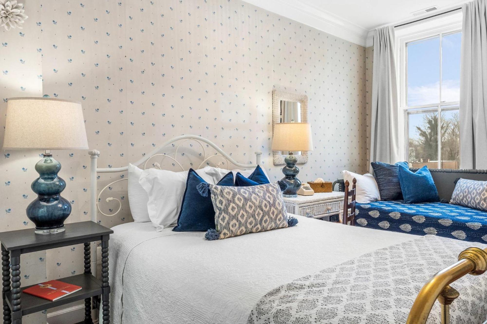 Leesburg Colonial Inn Экстерьер фото