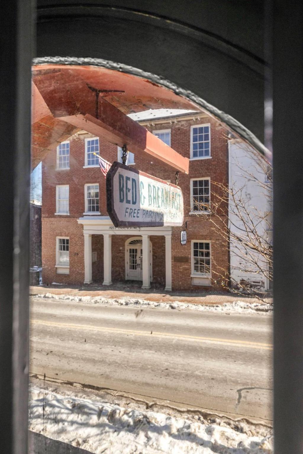 Leesburg Colonial Inn Экстерьер фото
